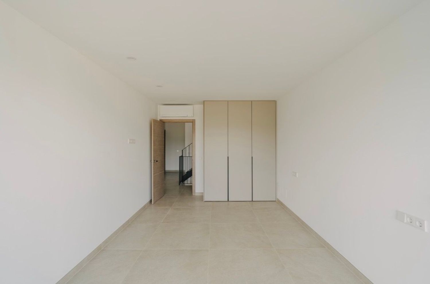 Chalet adosado en Calle de n'Olesa, 119 - Foto 6