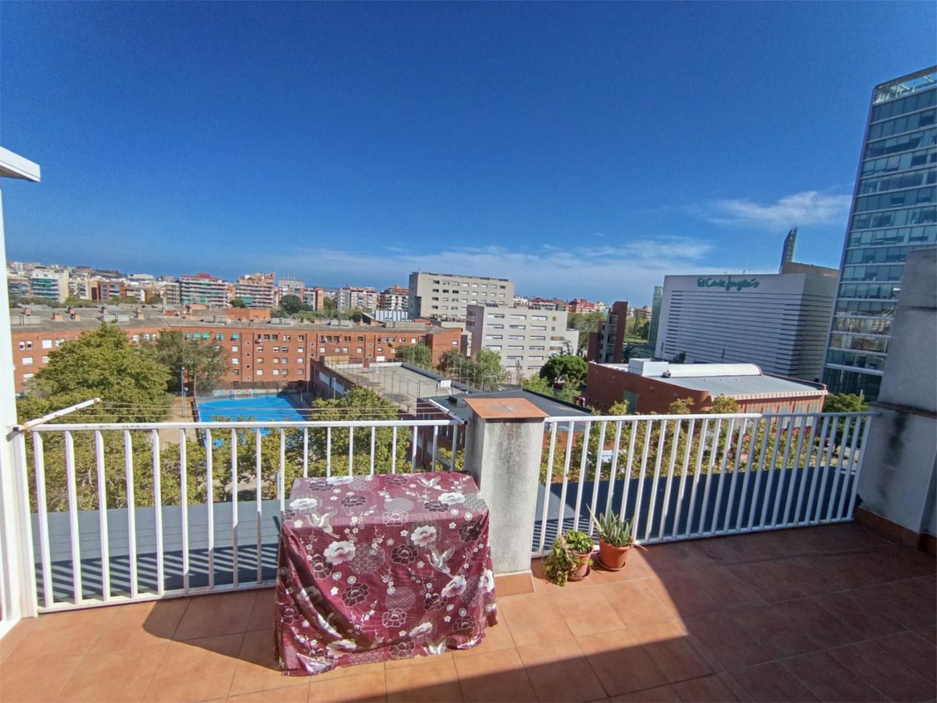 Piso en  Avinguda de Rio de Janeiro 69 - Foto 9