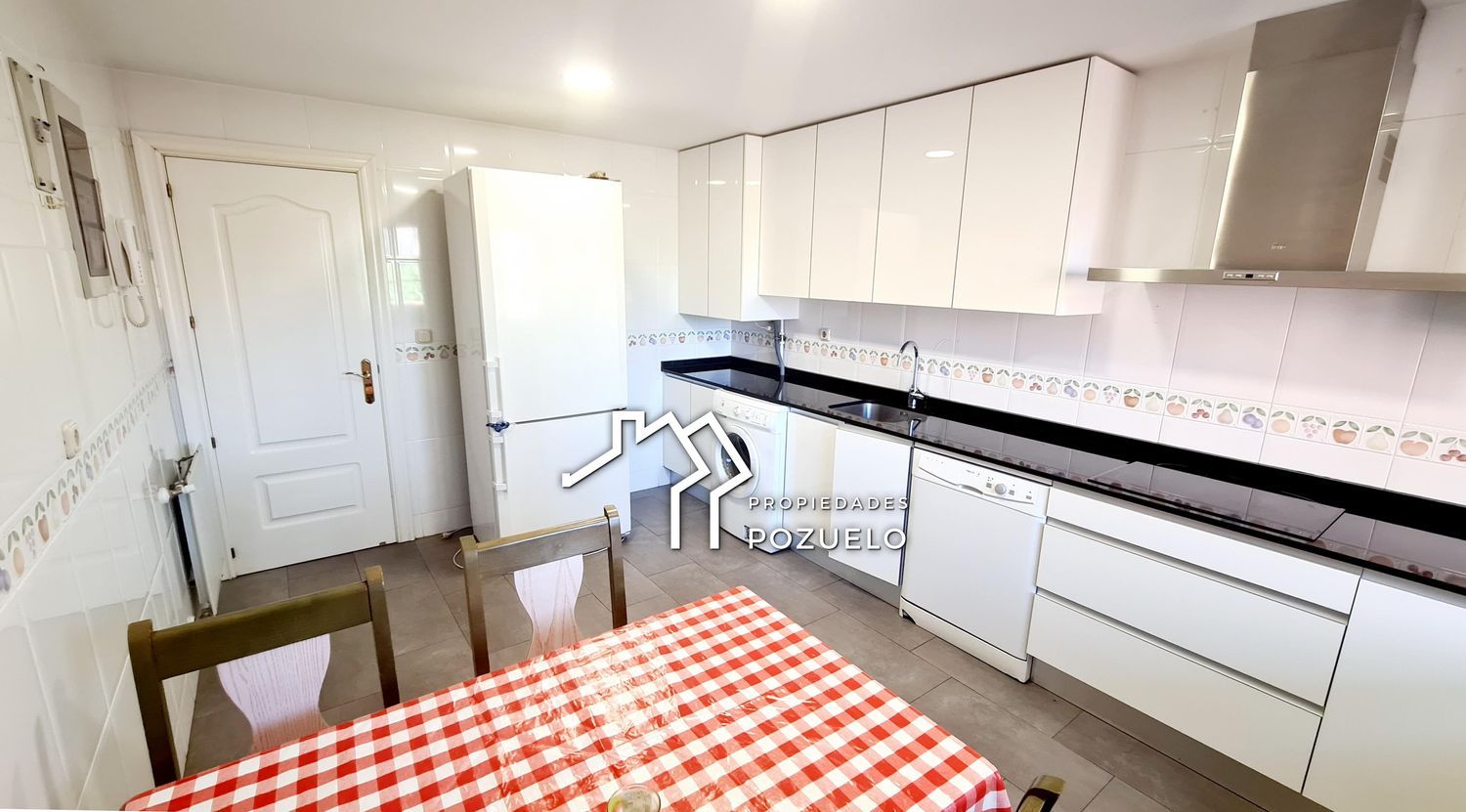 Chalet pareado en Calle Emisora, Zona Avenida Europa - Foto 14