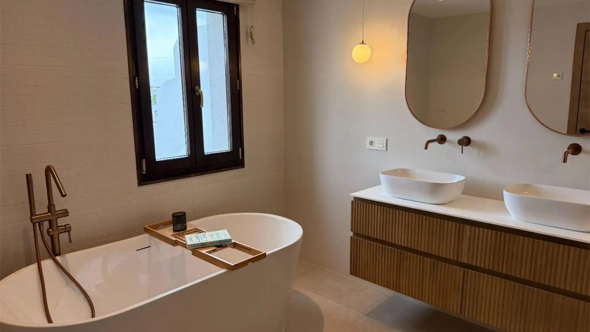 Casa adosada en  Calle del Priorato 15 - Foto 9