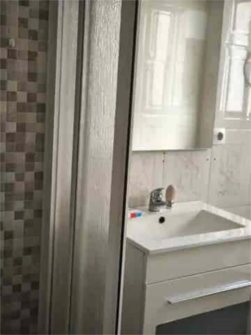 Piso en Ciudad Jardín - Foto 9