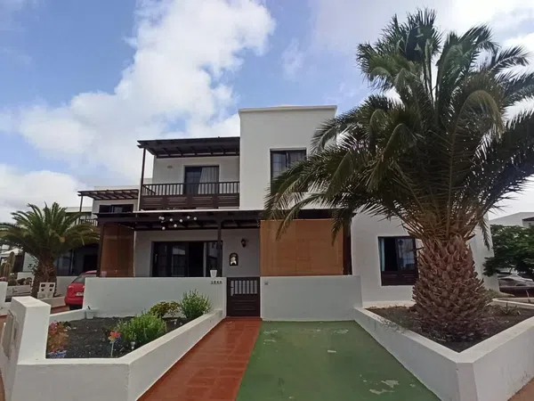 Chalet adosado en Avenida Palmeras, 9, Costa Teguise, Costa Teguise - Foto 2