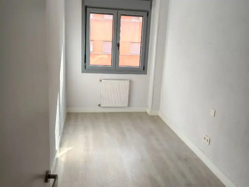 Piso en  Calle de Aquitania 75 - Foto 14