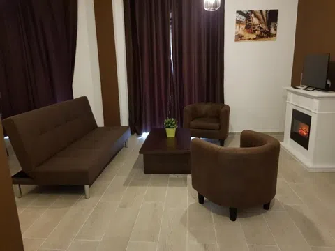 Piso en C. la Naval, 225