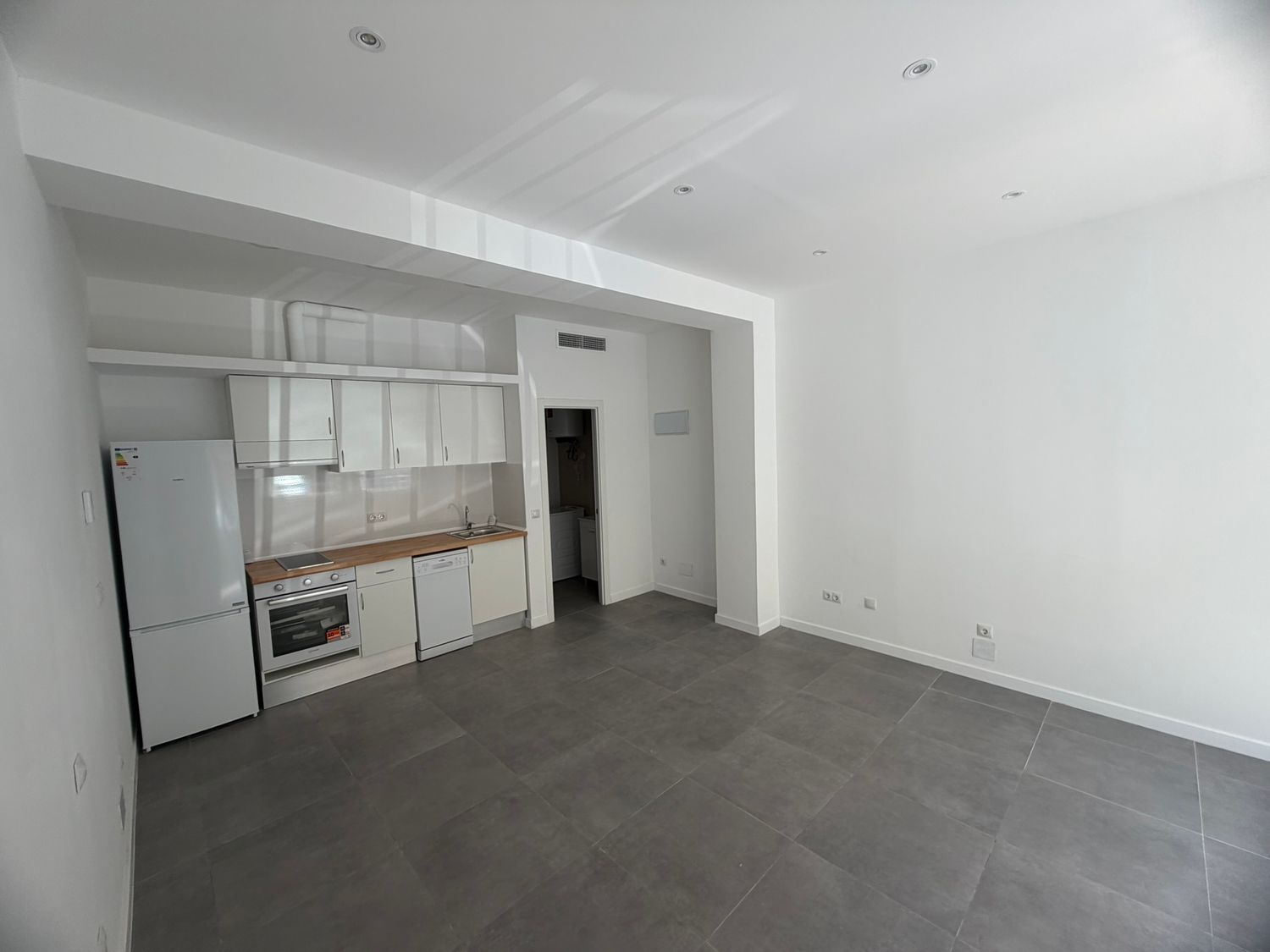 Estudio en Avenida Reyes Católicos, 35 - Foto 3