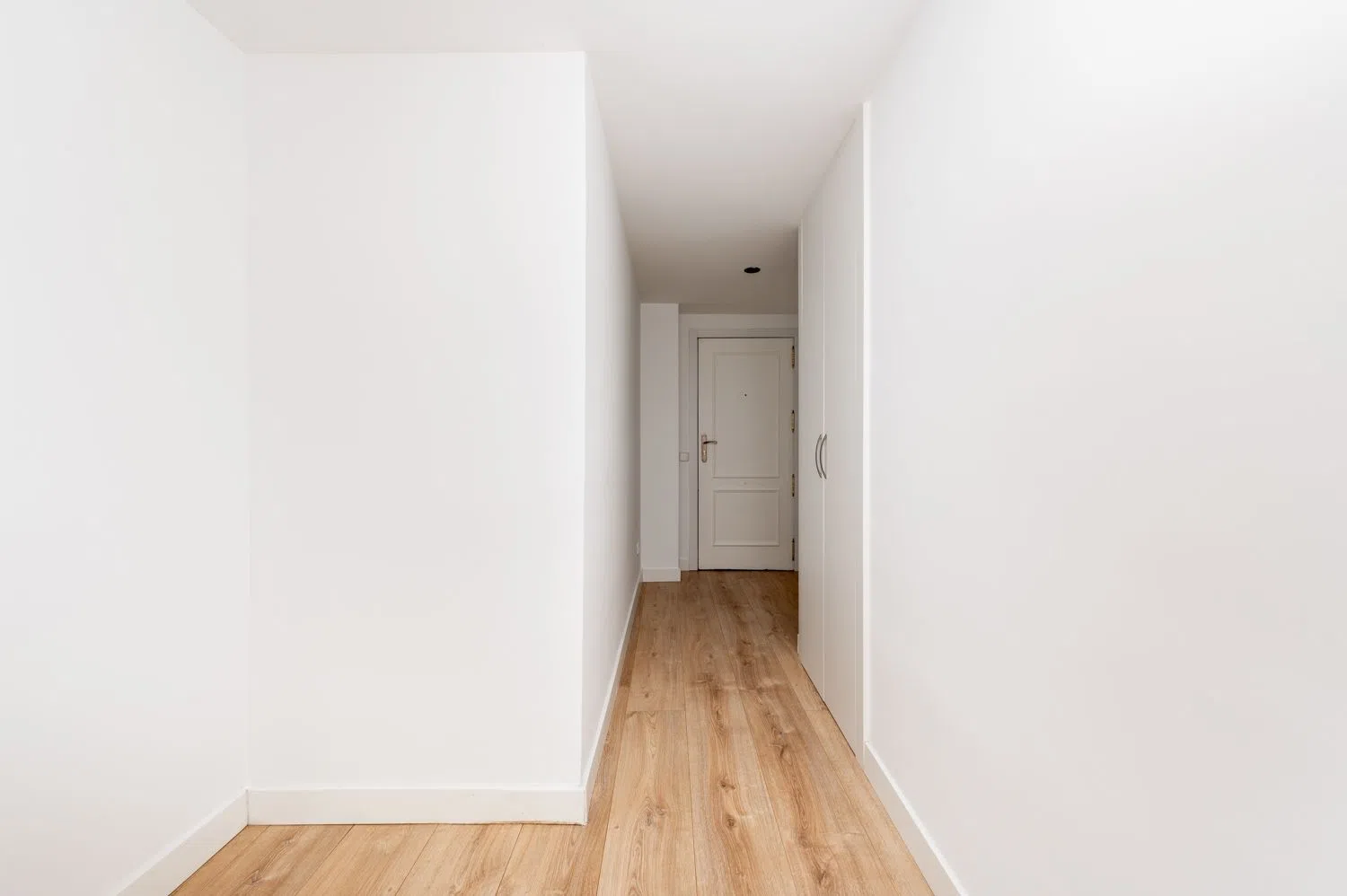 Estudio en calle de Diego Ayllón - Foto 7