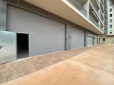 Local comercial en  Hospitalet de Llobregat - Calle Batllori - Foto 19