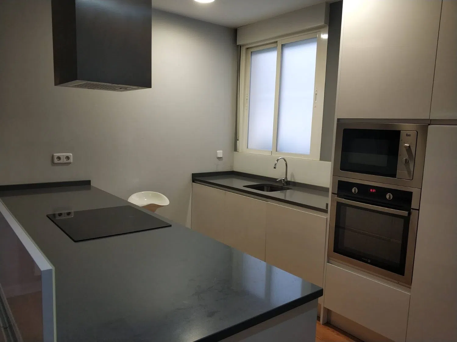 Piso en avenida de la Reina Victoria, 8 - Foto 9