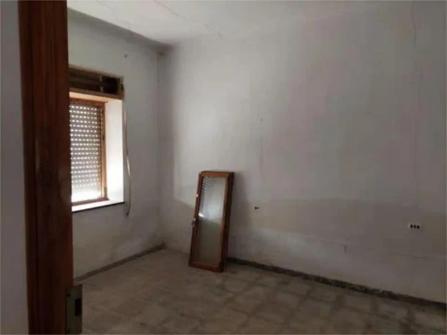 Casa adosada en  Calle Joaquín Calvo Sotelo 6 - Foto 2