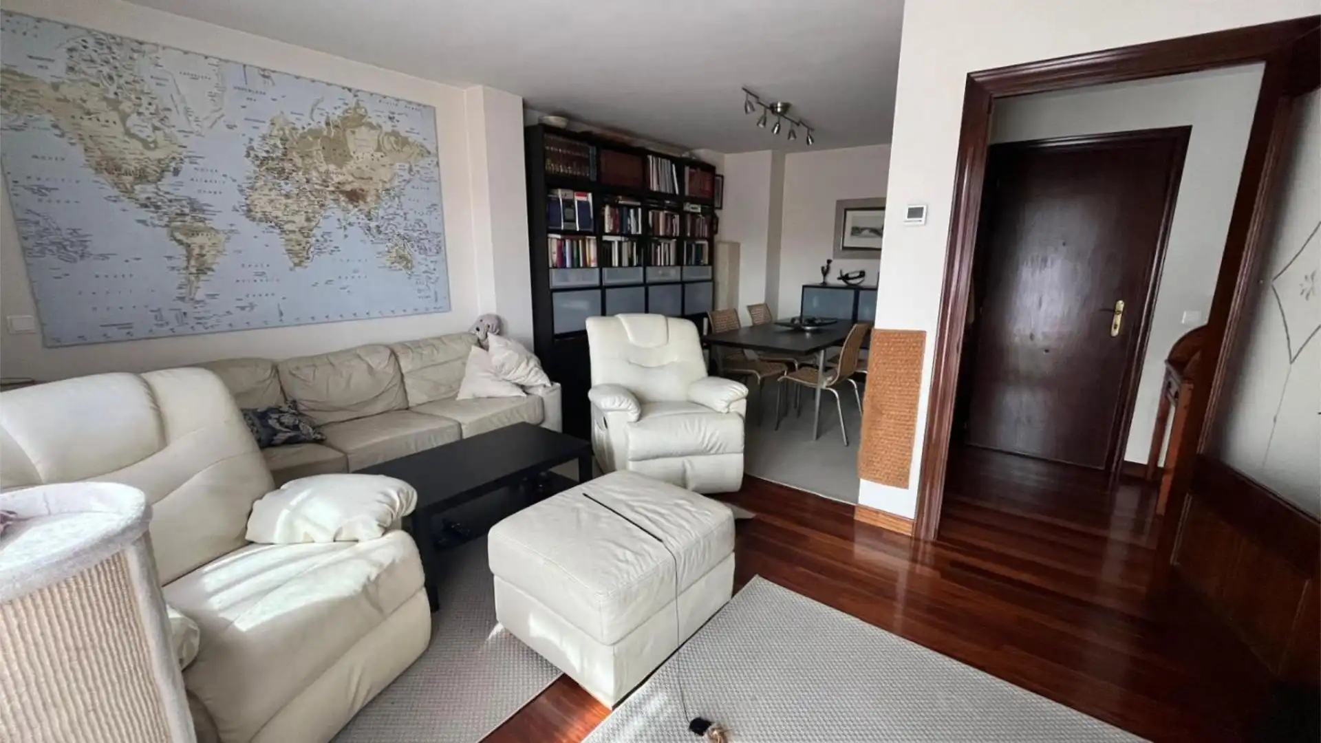 Piso en  Calle Darío de Regoyos 7-21 - Foto 4