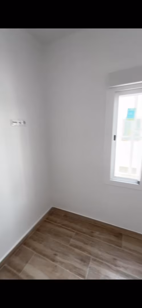 Piso en  Calle Eduardo Carvajal 37A - Foto 2