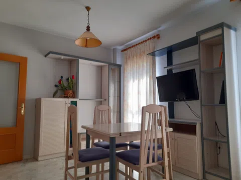 Piso en avenida de las Ciencias, 16