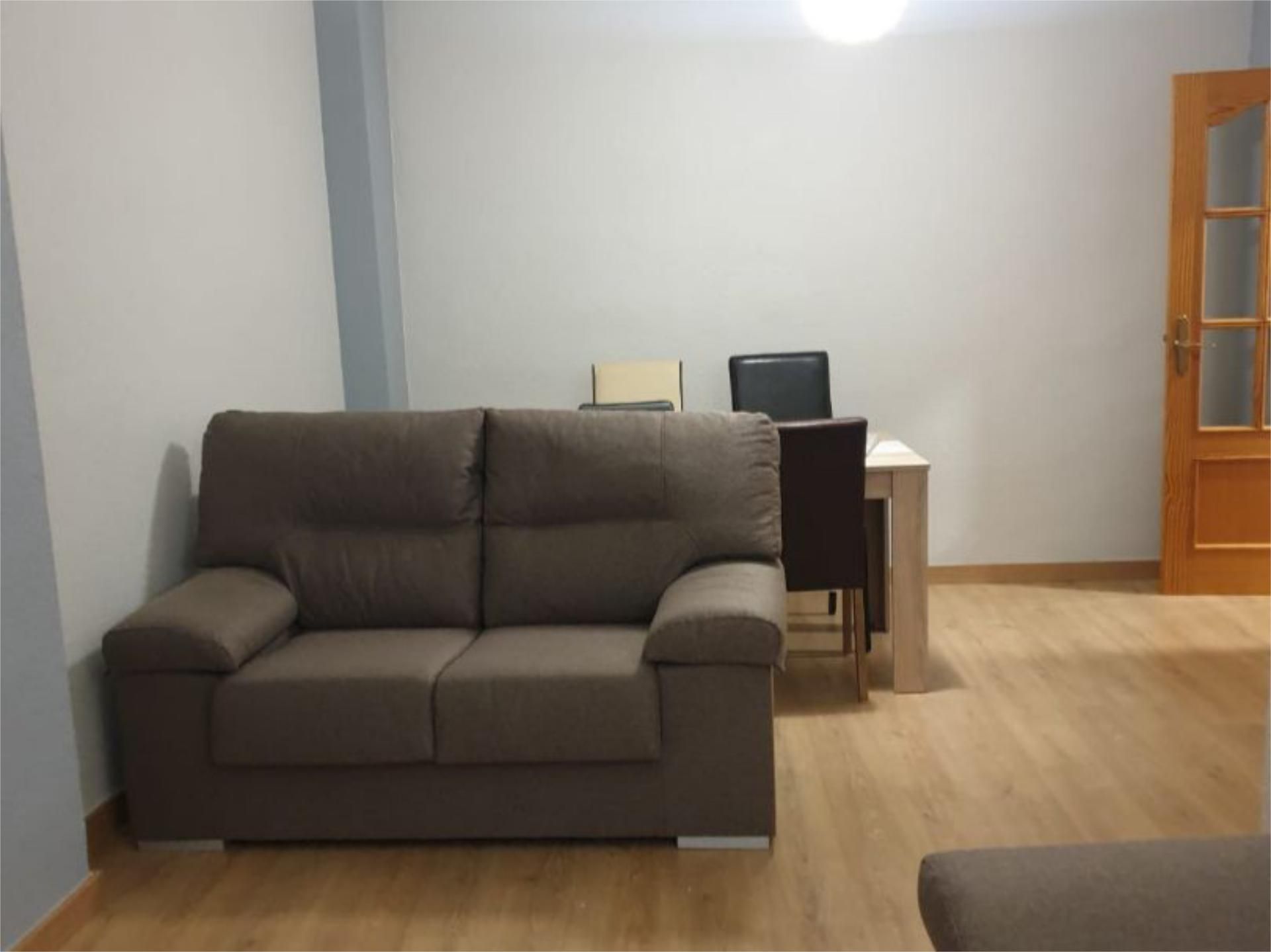 Piso en calle Poeta Vicente Medina 1 - Foto 2