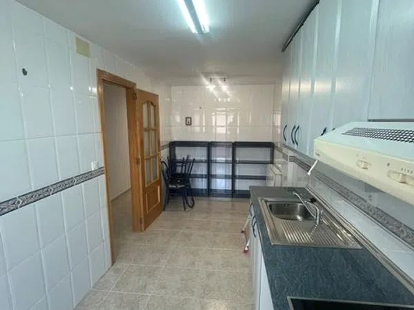 Piso en Calle del Corazón de María - Foto 7