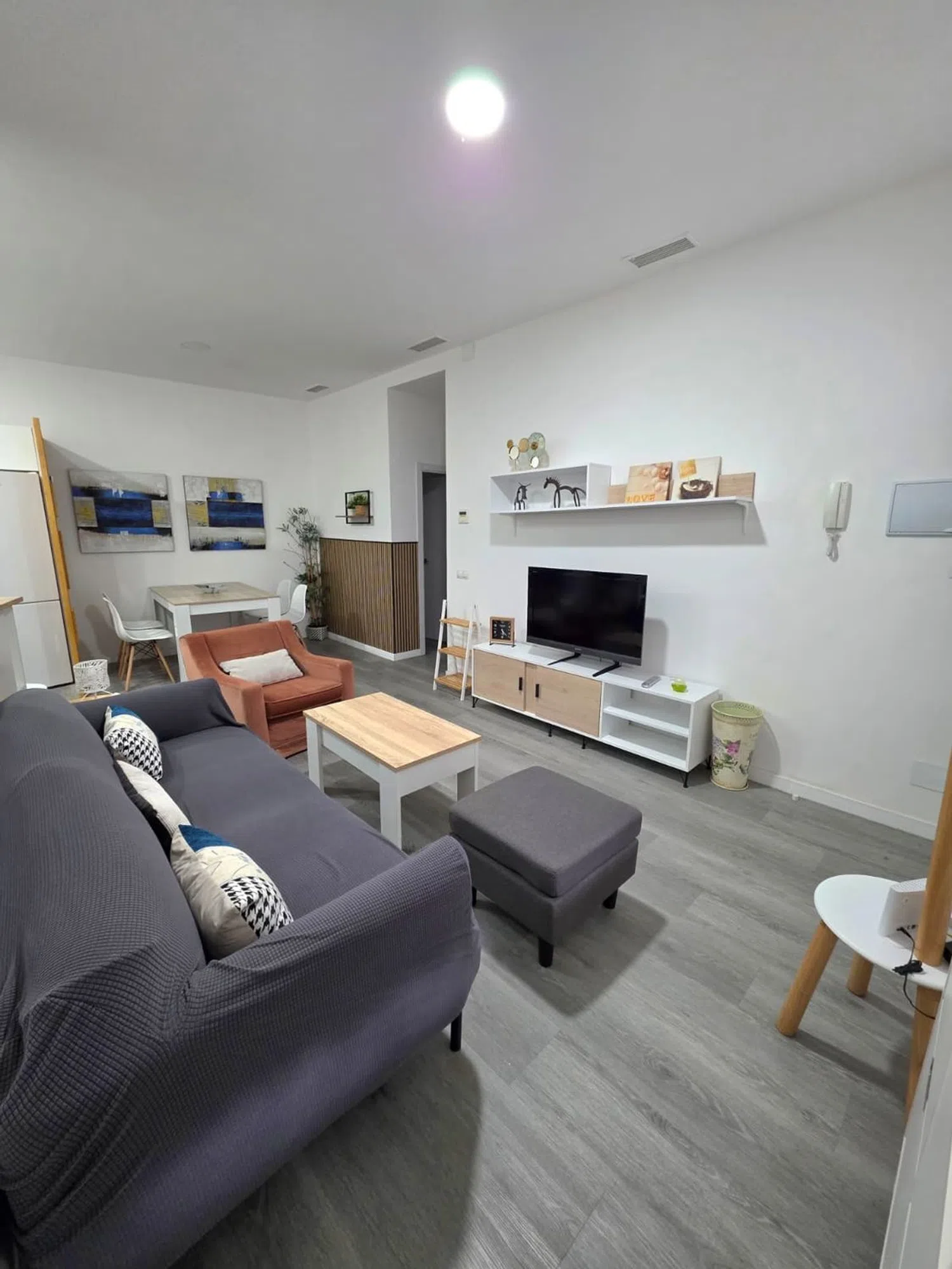 Piso en calle Eduardo Ocón, 13