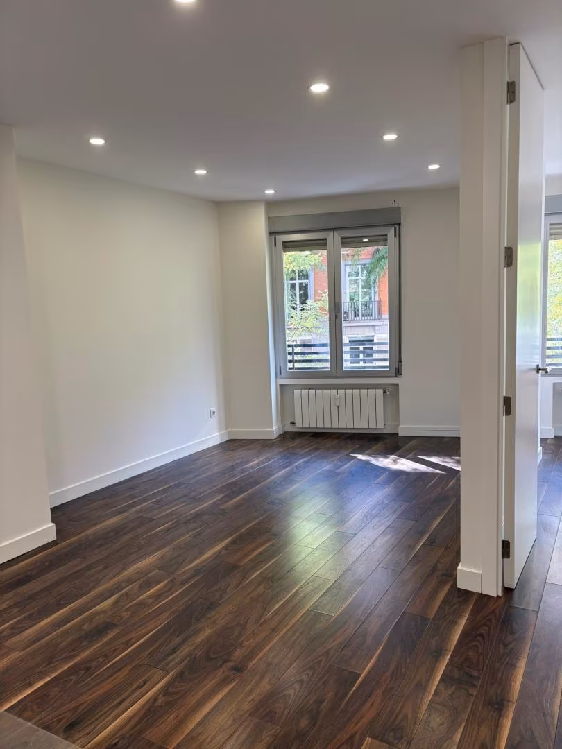 Piso en  Calle de Fernando el Católico 77 - Foto 5