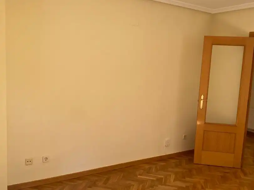 Piso en  Calle de Suecia 102 - Foto 16