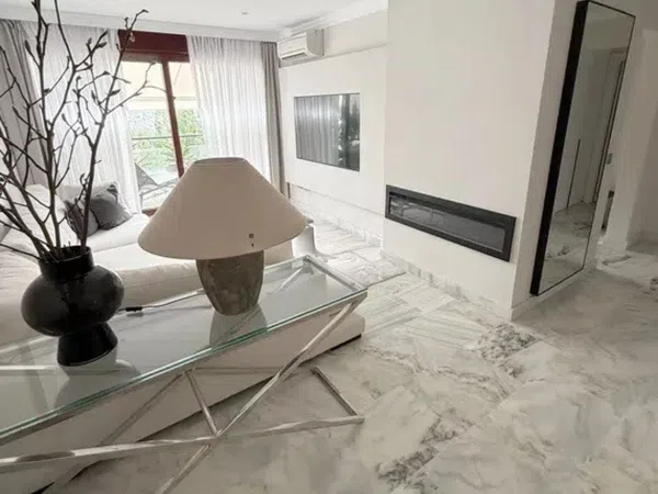 Piso en avenida Pablo Picasso, 1 - Foto 1