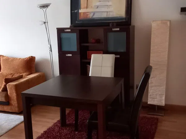 Piso en calle Viseu, 27