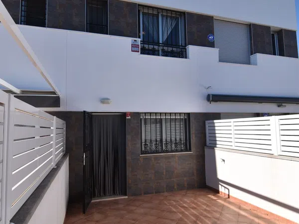 Chalet adosado en Calle Corts Valencianes, 132 - Foto 2