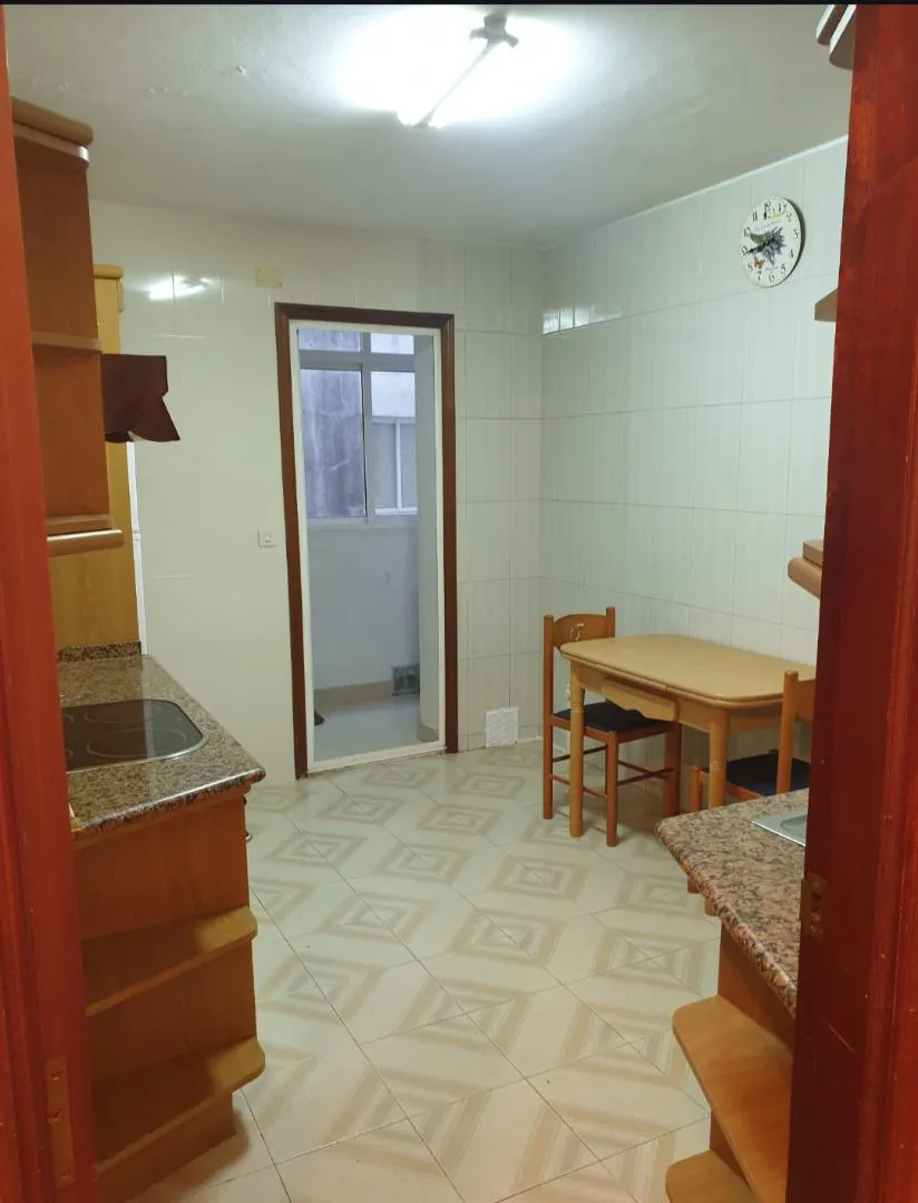 Piso en  Avenida Rosalía de Castro 78 - Foto 7