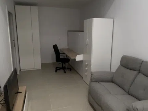 Estudio en calle del Río Martín, 5