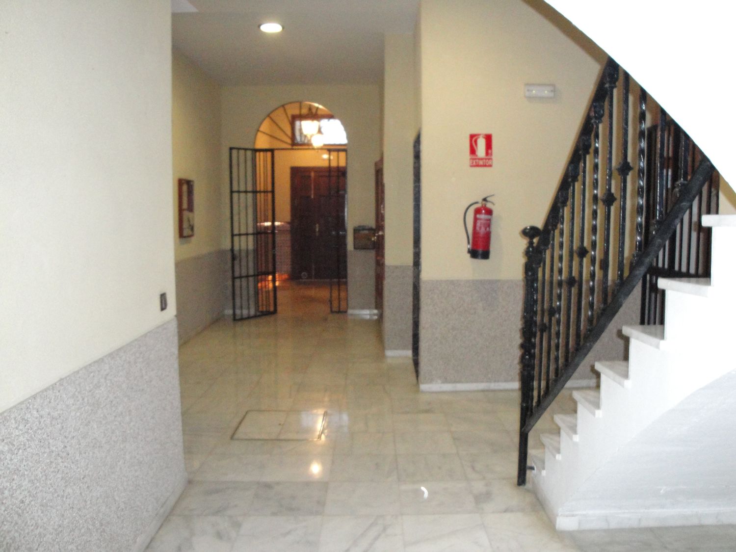 Piso en calle Castilla, 141 - Foto 2