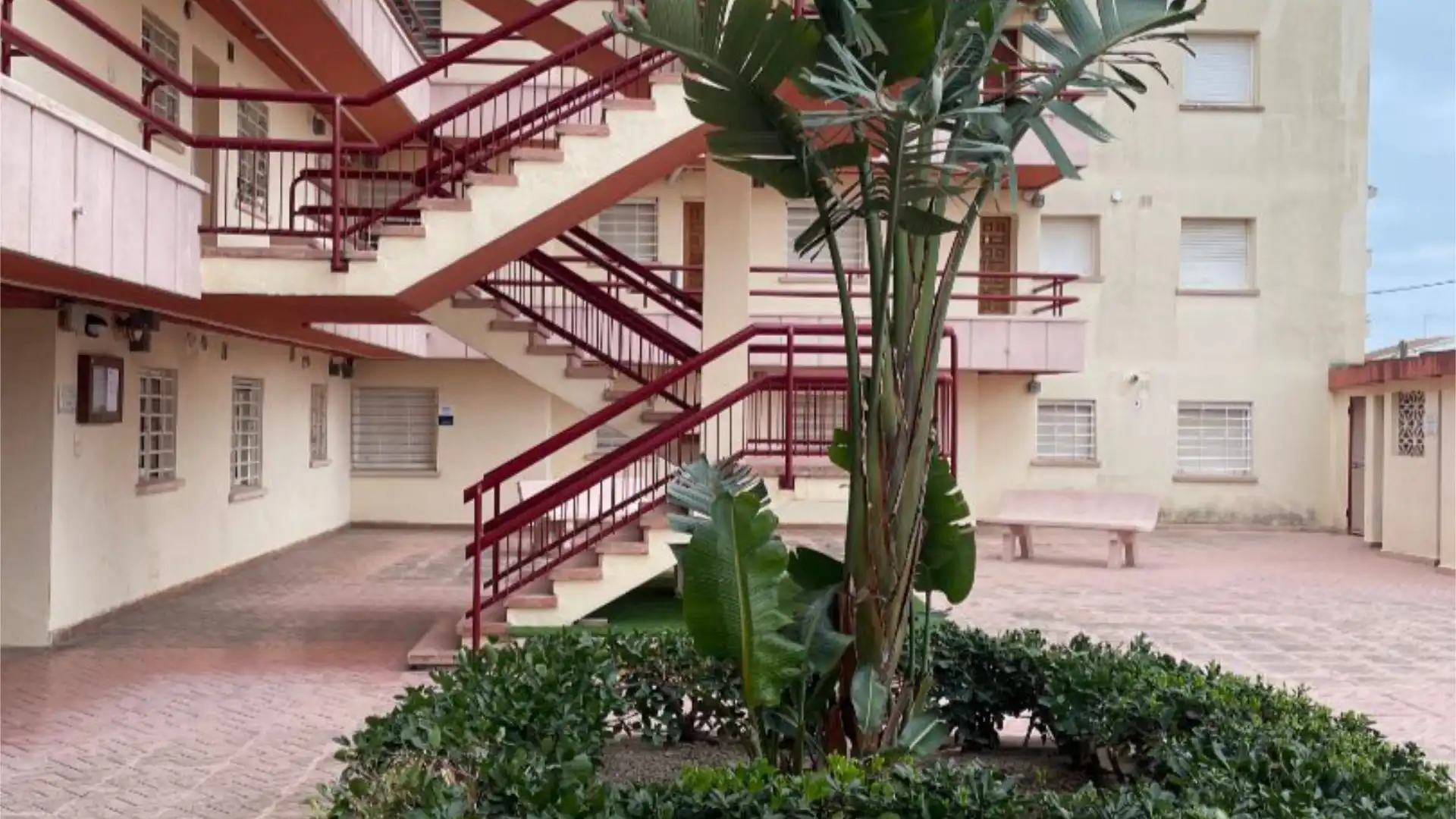 Piso en  Passeig Voramar 6 - Foto 27