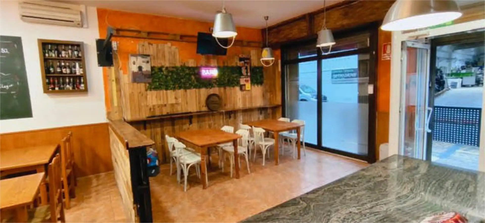 Local comercial en Eixample - Foto 3