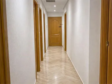 Piso en  Avinguda en Joan Carles I 53 - Foto 2