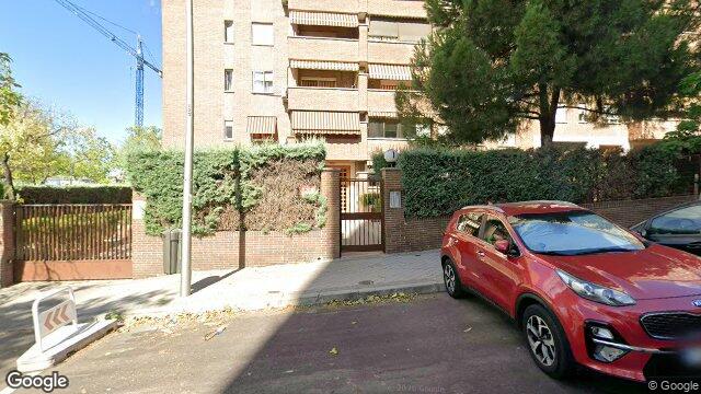 Vista de la calle de Piso en Calle La Serna del Monte, 1