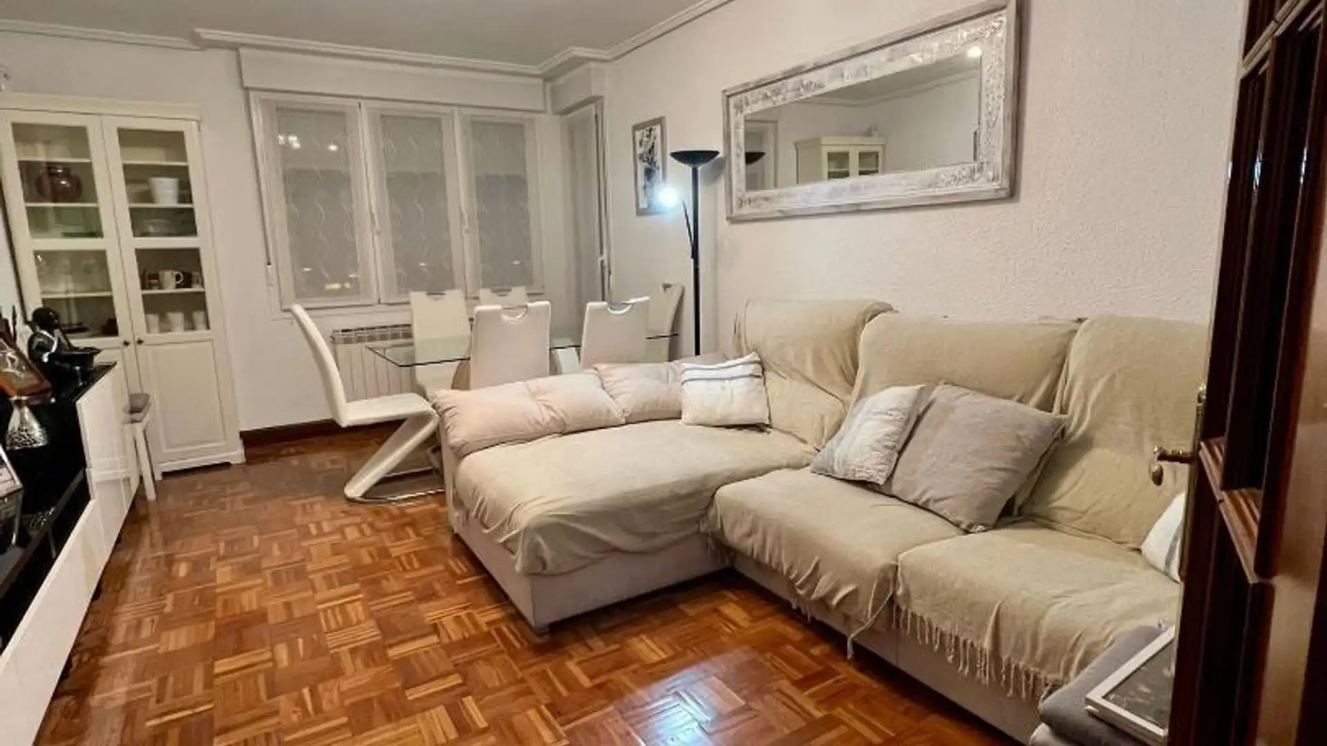 Piso en  Juntas Generales Kalea 33 - Foto 1