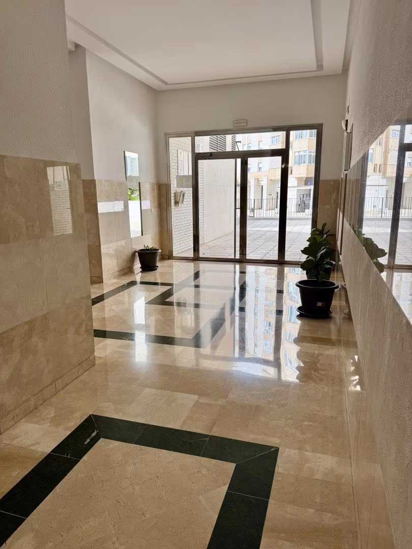 Piso en  Calle Franz Kafka 9