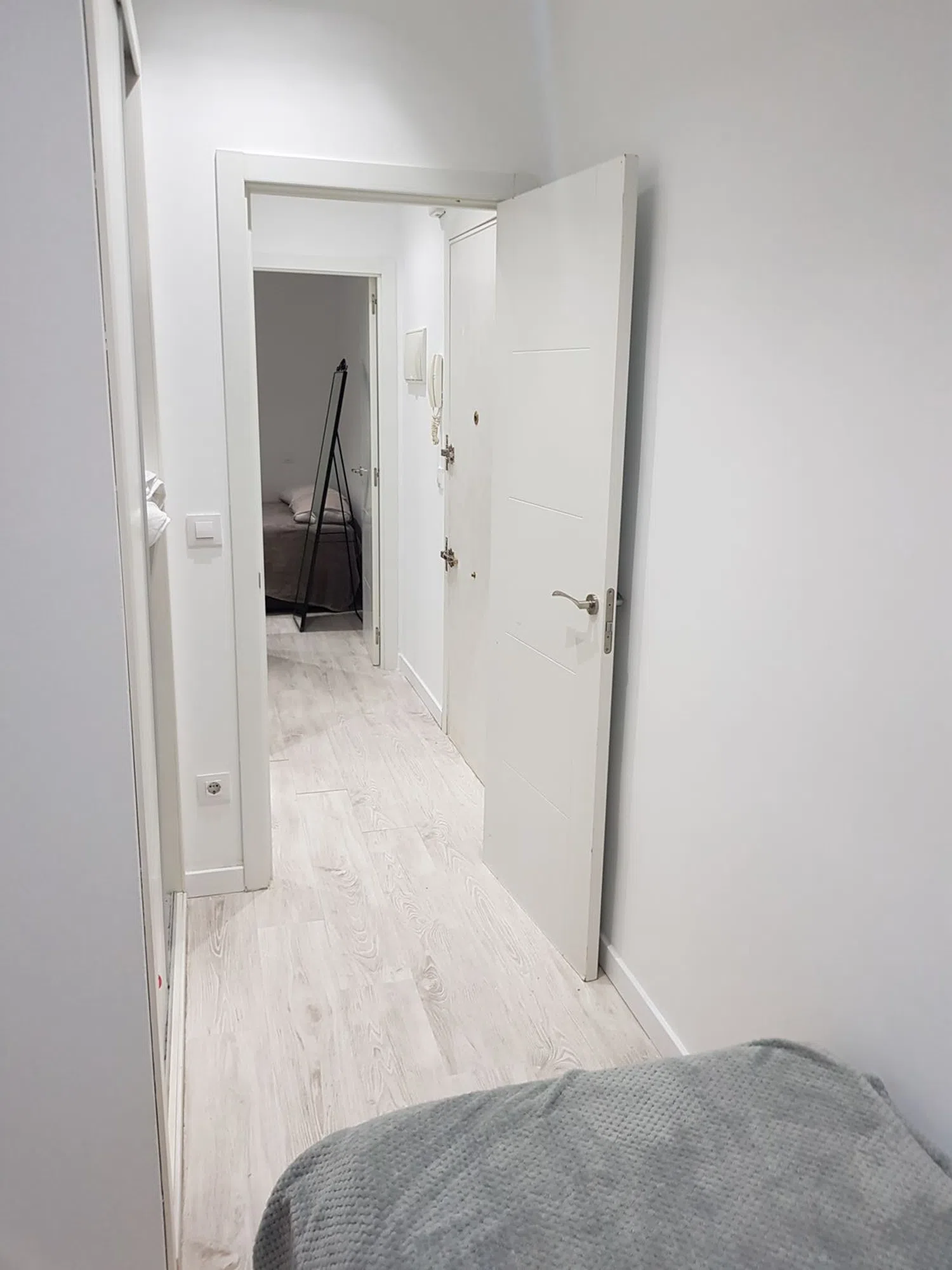 Piso en calle de Menorca, 21 , bajo e - Foto 8