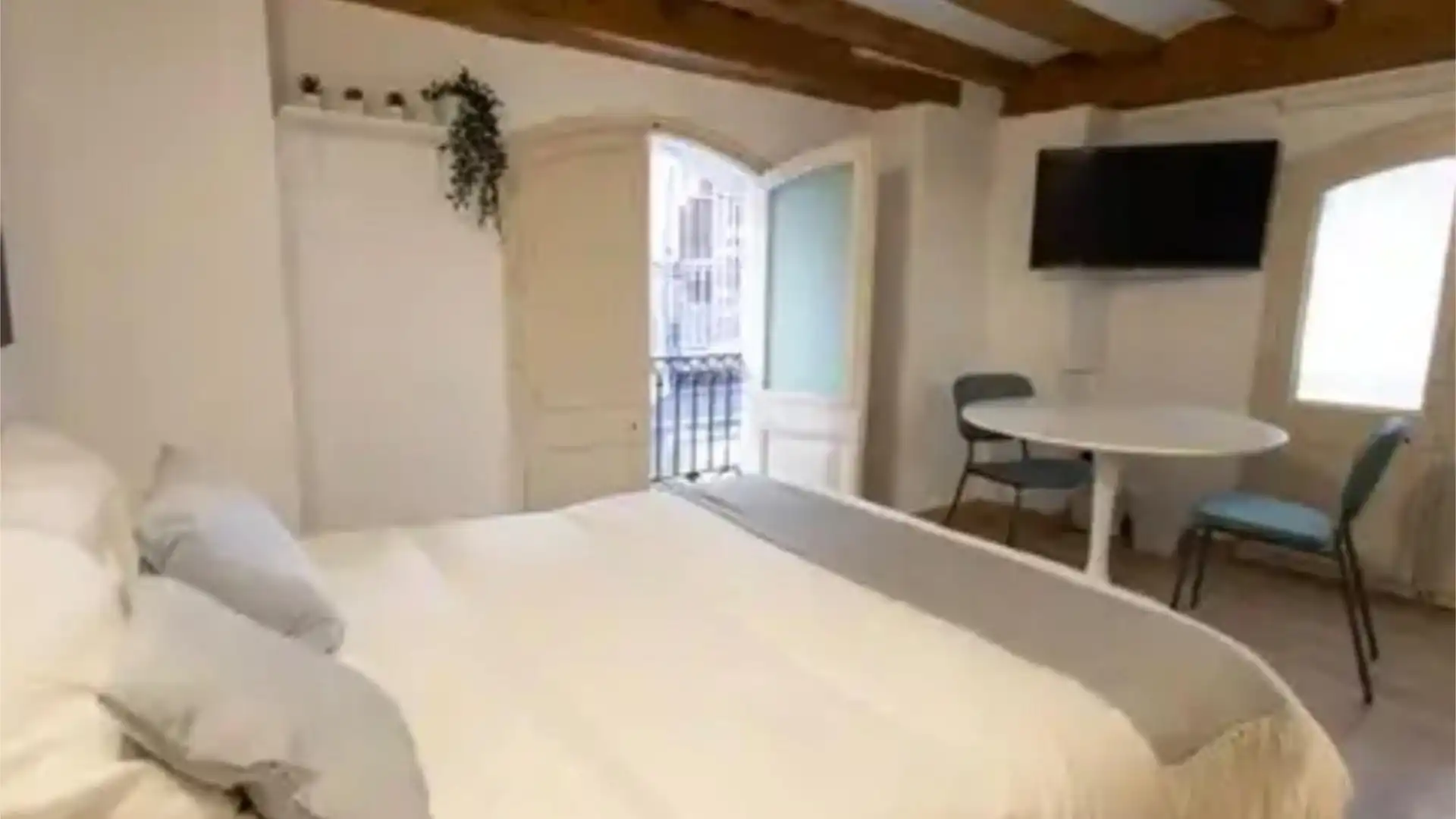 Piso en  Carrer de Sant Pere Més Baix 28 - Foto 8