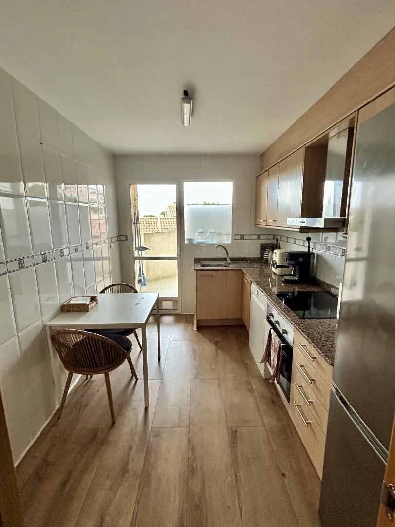 Piso en  Calle Castillo de Aledo 80 - Foto 4