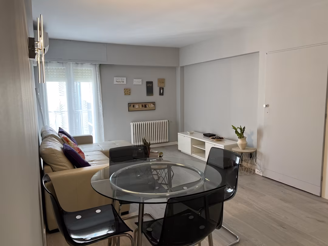 Piso en  Plaza de San Juan de la Cruz 8 - Foto 2