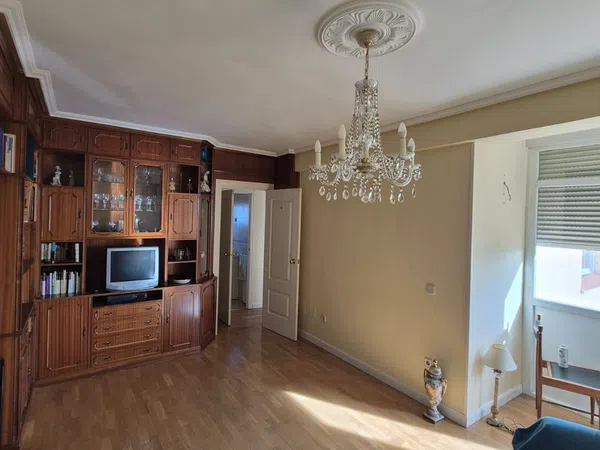 Piso en calle de San Pedro de Cardeña, 4