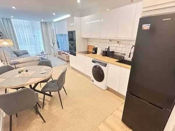 Piso en C. Bartolomé de Medina, 12 - Foto 4