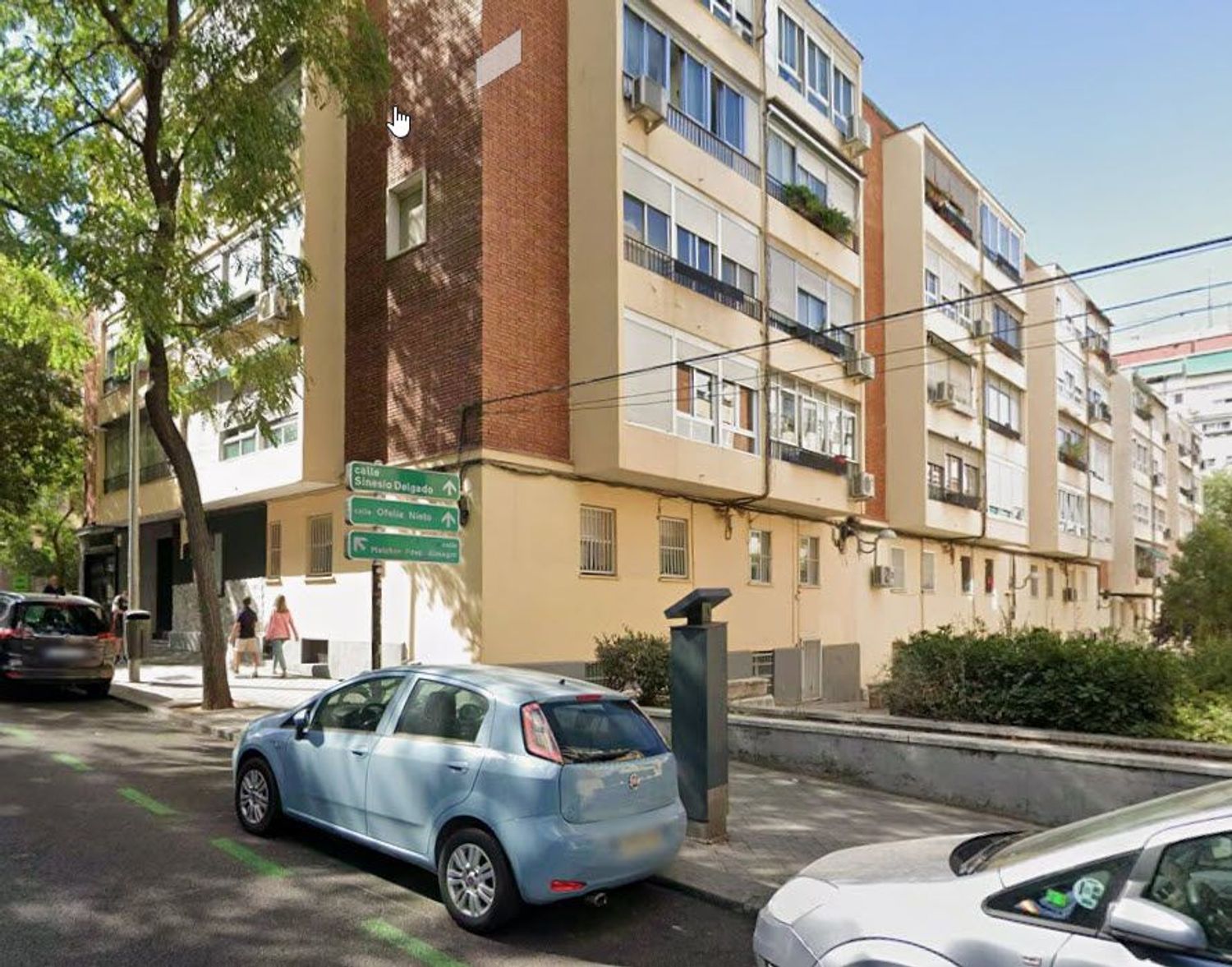 Piso en calle de Ponferrada, 32 - Foto 2