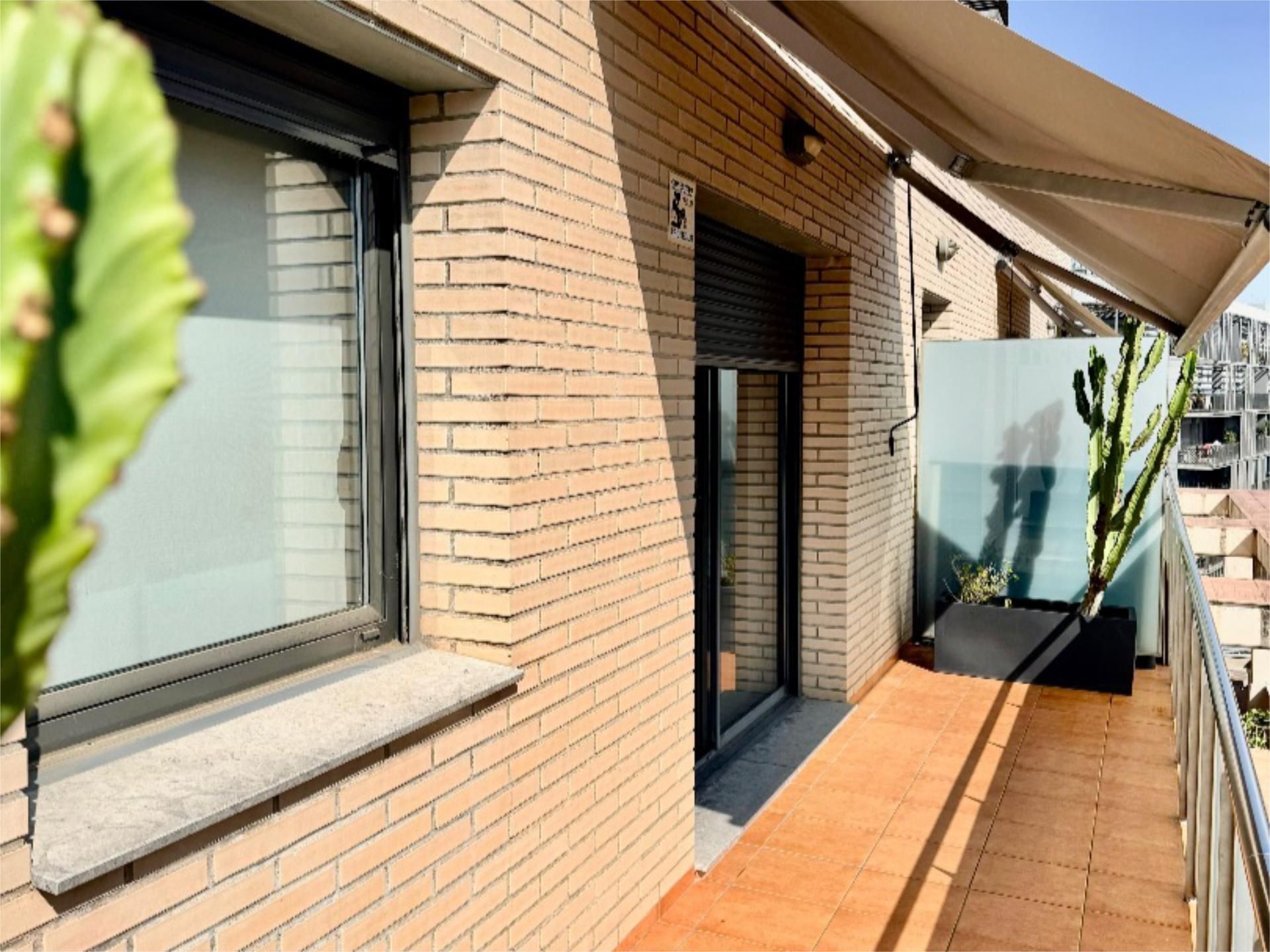 Piso en  Camí Antic de València 49 - Foto 18