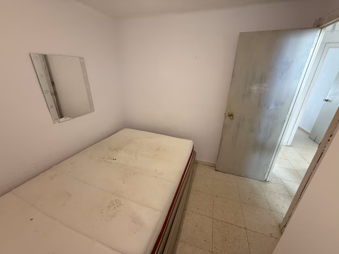 Piso en  Calle de Gregorio López Madera 29 - Foto 7