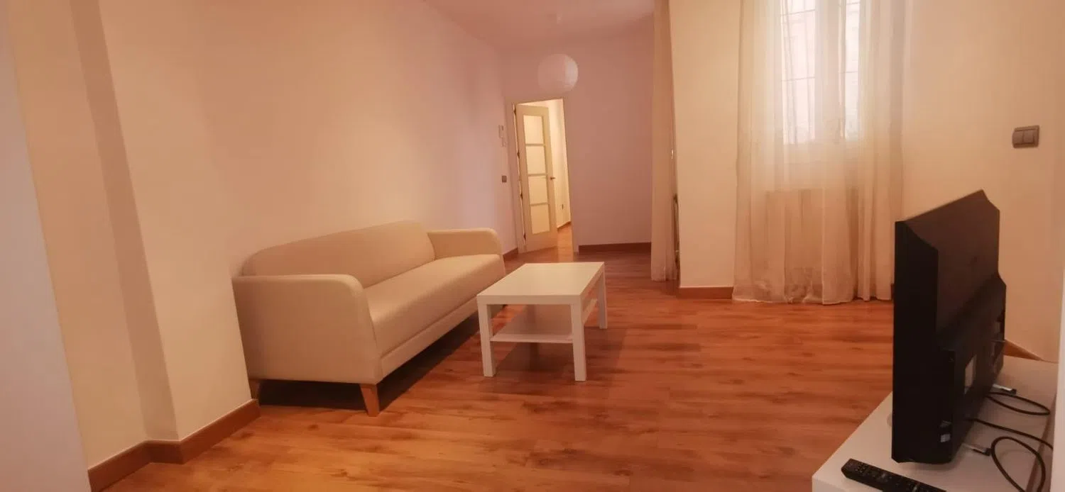 Piso en calle de Fernández de los Ríos, 1 - Foto 1