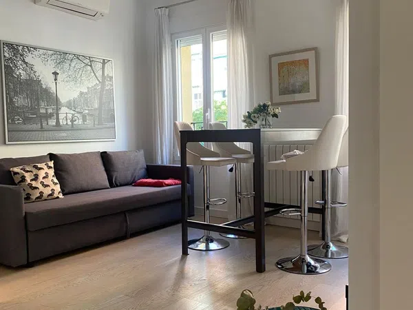 Piso en calle de Narváez, 58