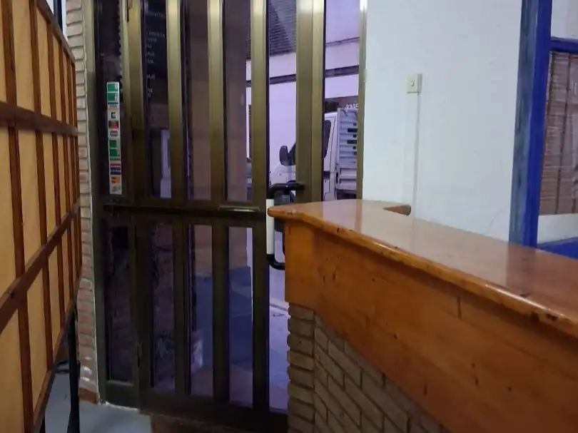 Local comercial en  Carrer Francesc Rius i Taulet 32 - Foto 6