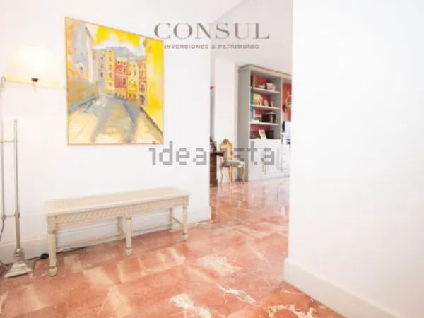 Piso en Avenida de la Reina Mercedes, 1 - Foto 2