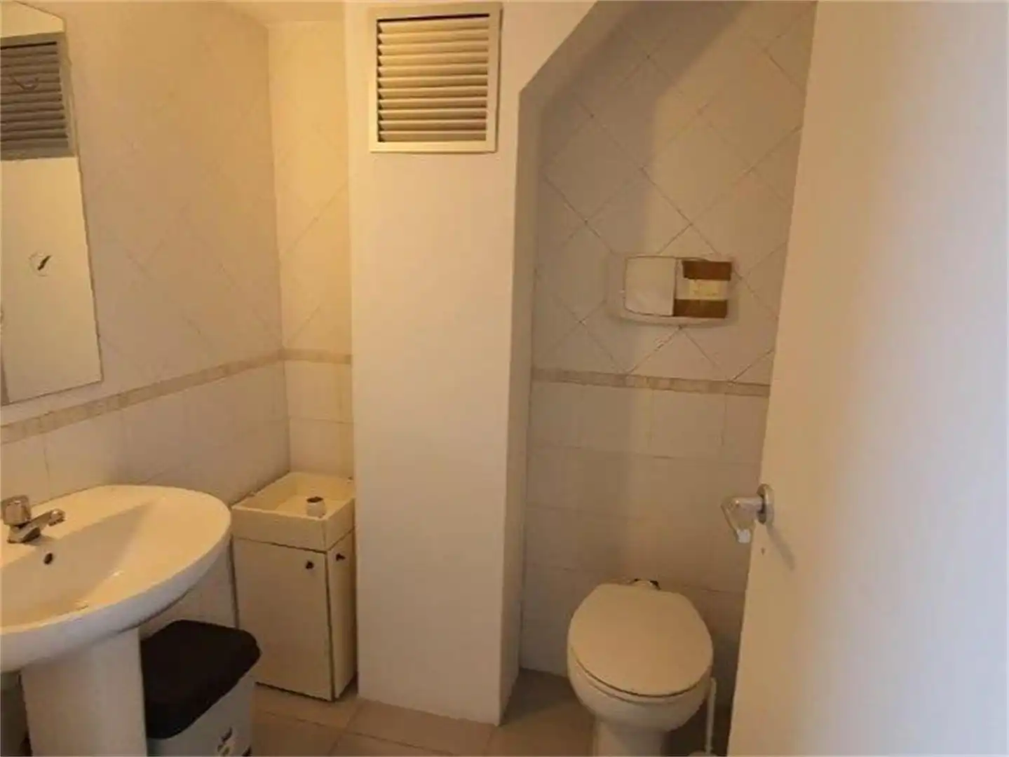 Local comercial en  Carrer d'Antoni Rubió i Lluch - Foto 14