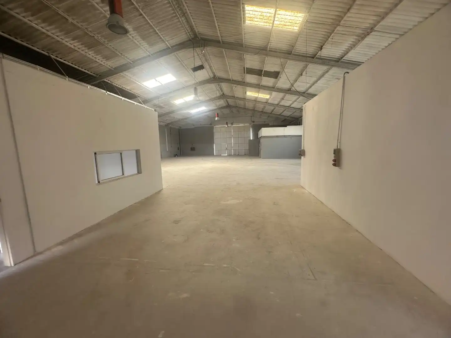 Local comercial en  Calle Aurora Boreal 22 - Foto 4