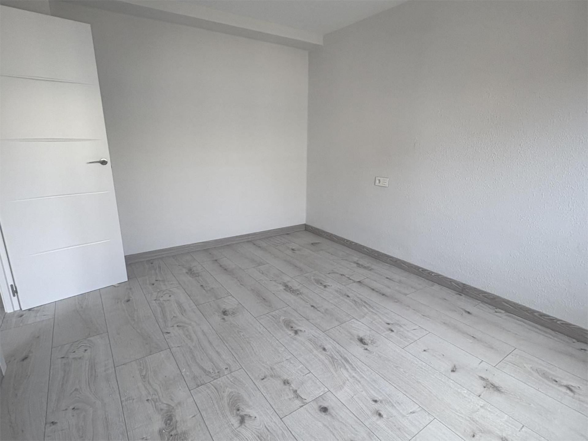 Piso en calle Paseo Canalejas 75-77 - Foto 6