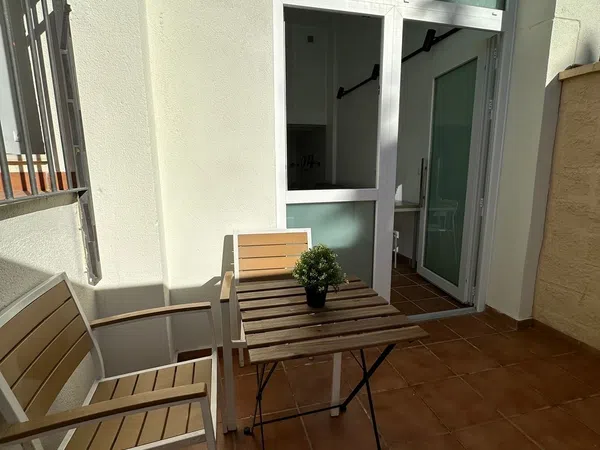 Estudio en calle Eneas, 87